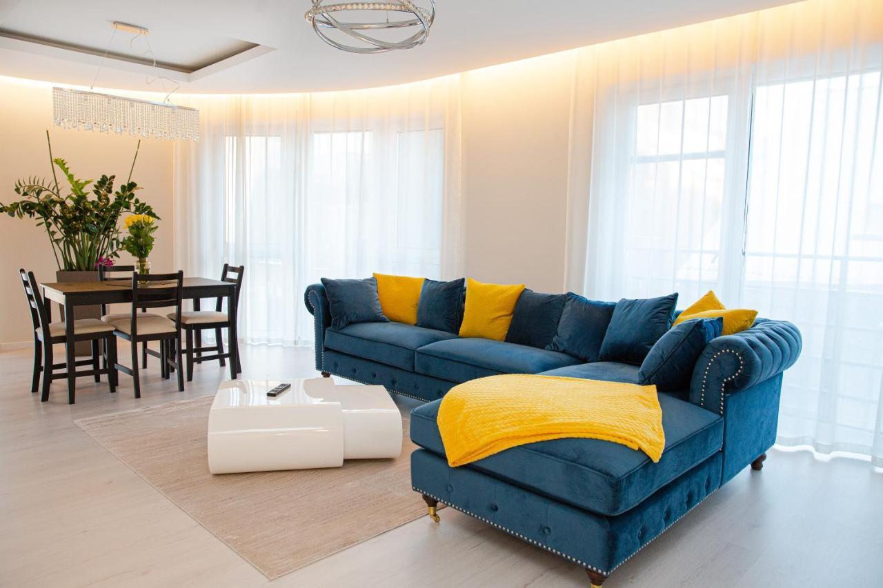 Luxurious Blue&Yellow Apartment In Kaunas Center מראה חיצוני תמונה